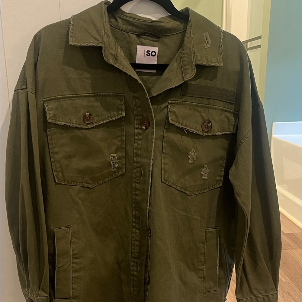 SO Distressed Shacket Small